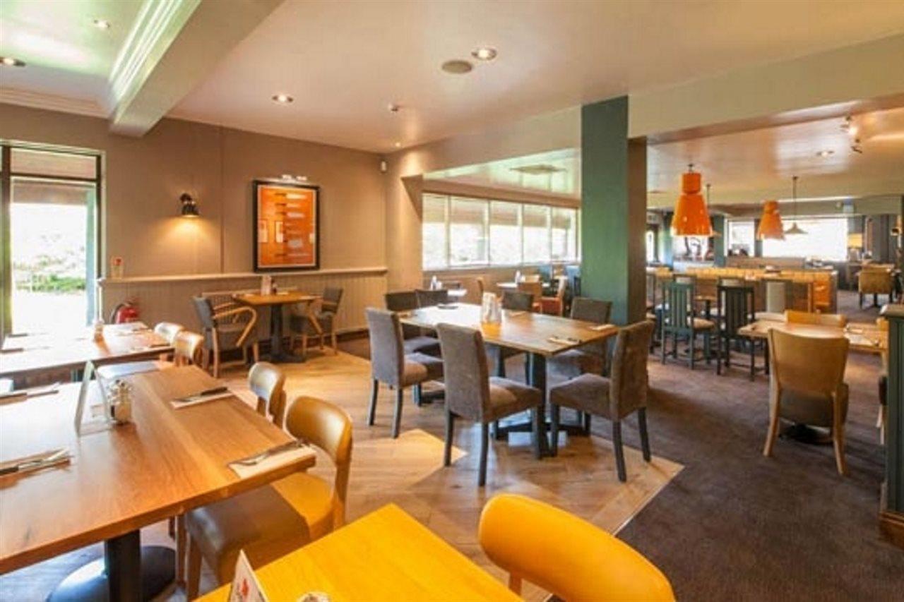 Premier Inn Runcorn Exterior photo