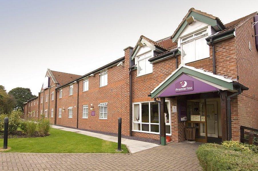 Premier Inn Runcorn Exterior photo